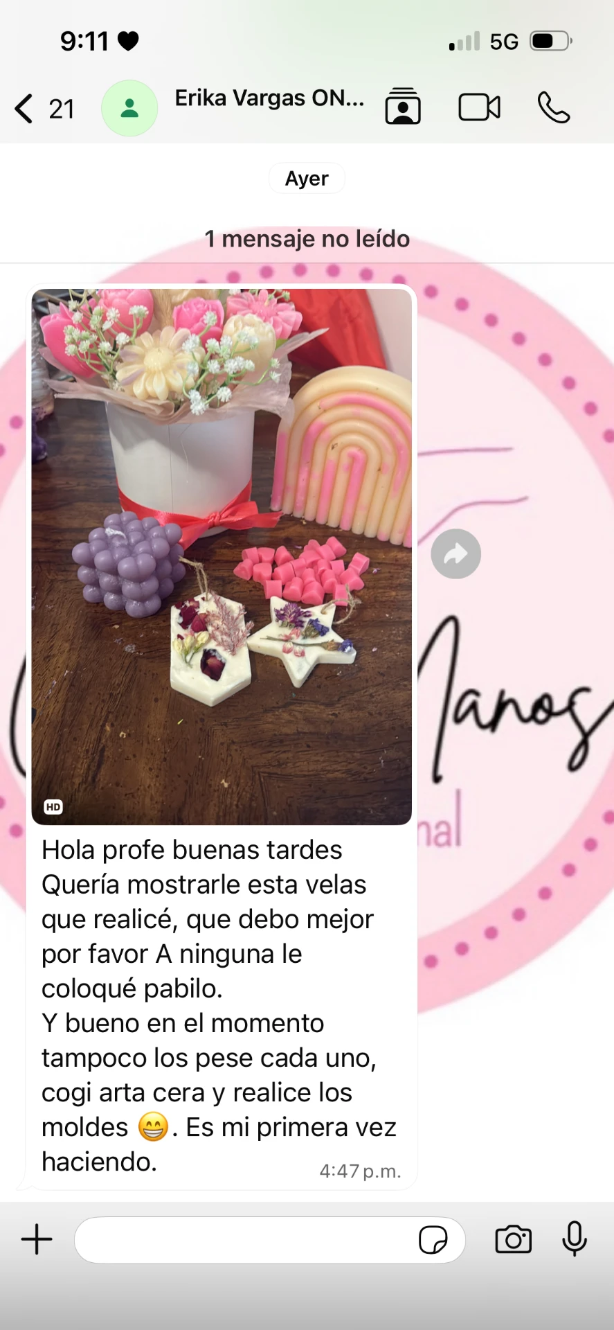 Captura original de las primeras creaciones y preguntas de una alumna